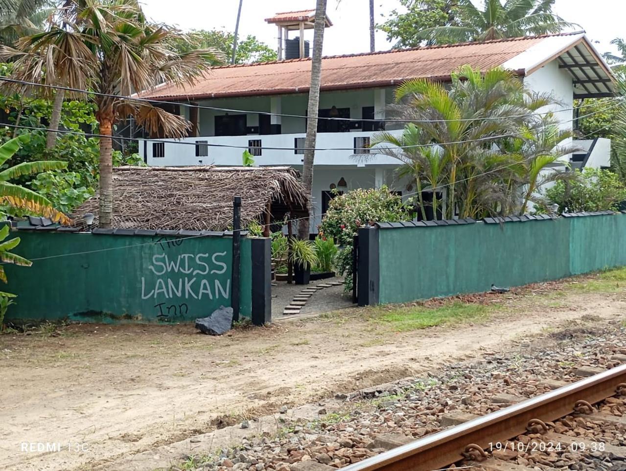 The Swiss Lankan Ahangama Kültér fotó